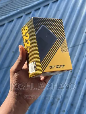 New Cat S22 Flip 16 GB Black