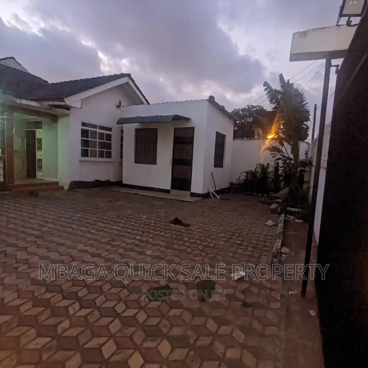 4bdrm House in Mburahati for rent