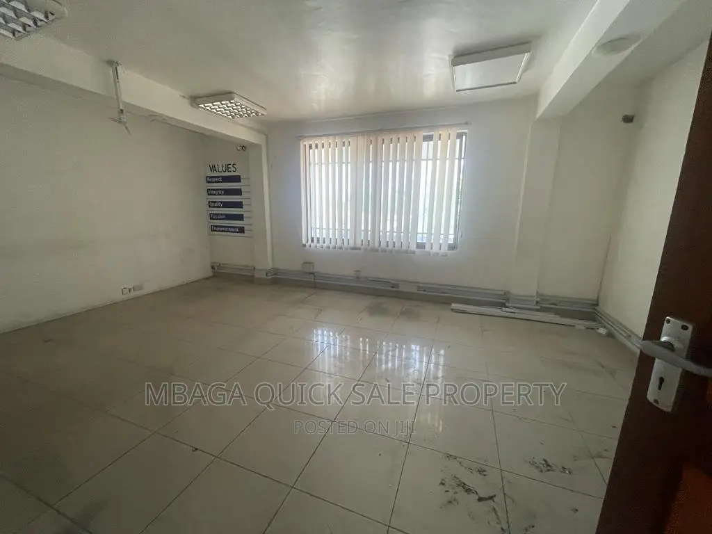 7bdrm House in Mikocheni for rent
