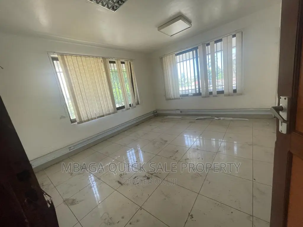 7bdrm House in Mikocheni for rent