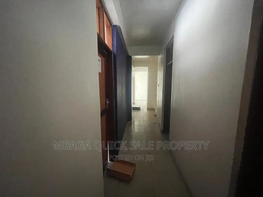 7bdrm House in Mikocheni for rent
