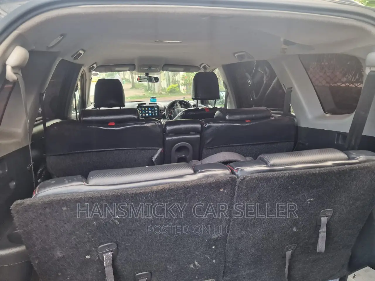 Toyota Vanguard 2011 Black