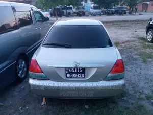 Toyota Mark II 2004 Silver