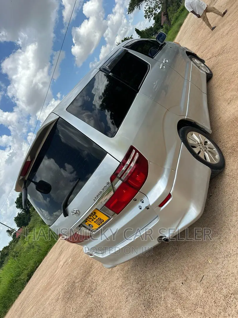 Toyota Alphard 2004 Silver