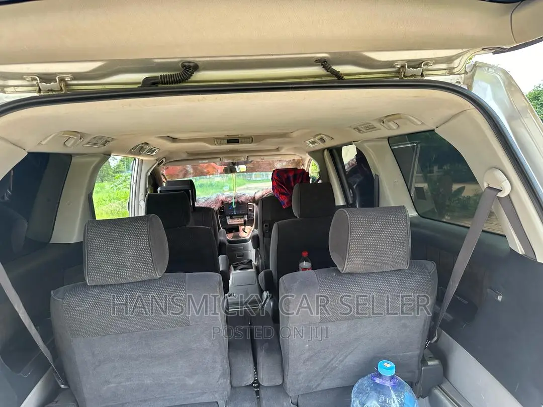 Toyota Alphard 2004 Silver