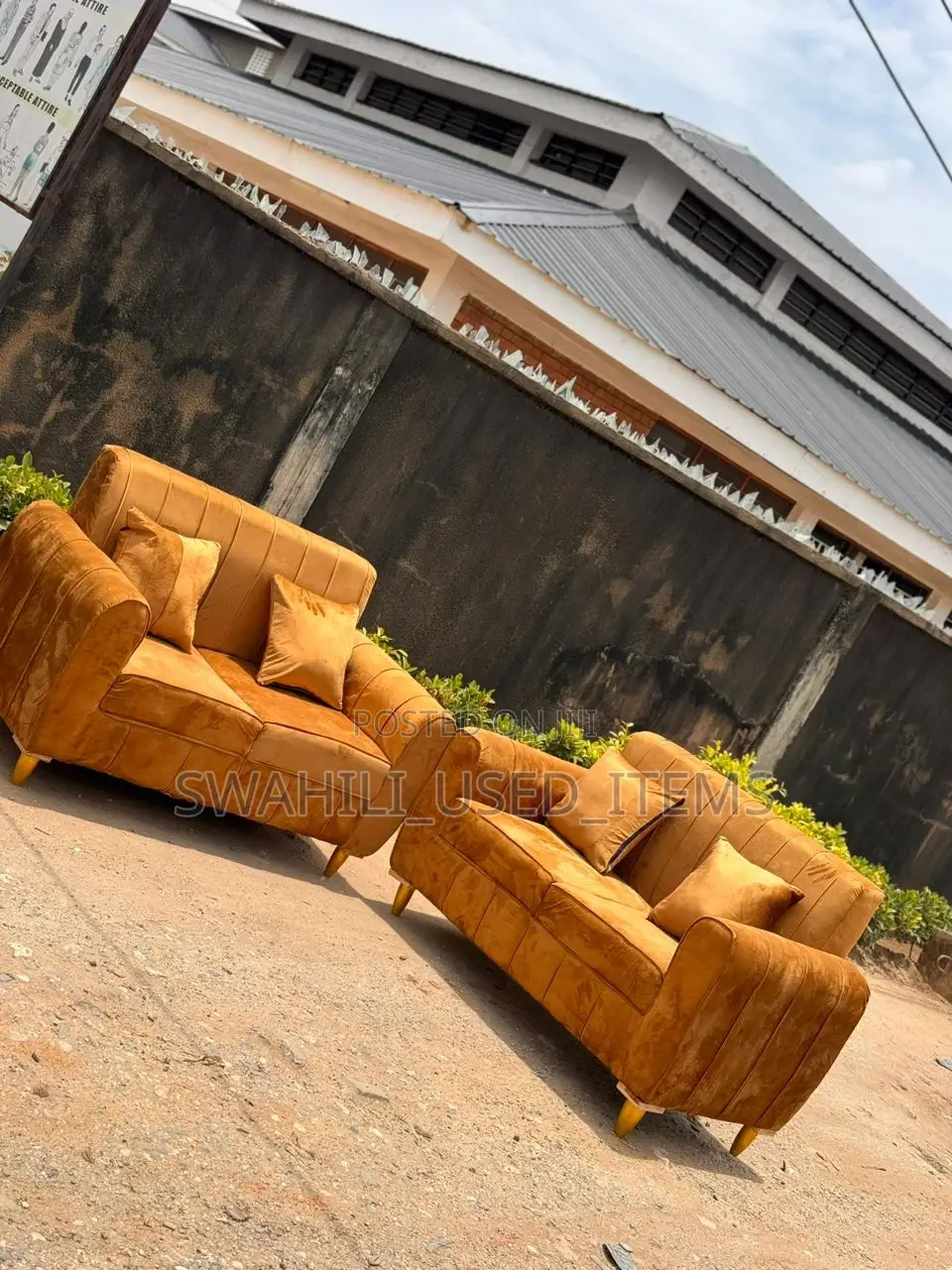 Sofa Set Mpya Kabsa (Brand New)