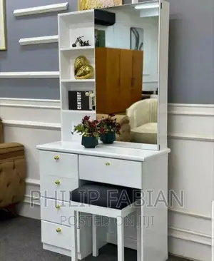 Dressing Table Mpya