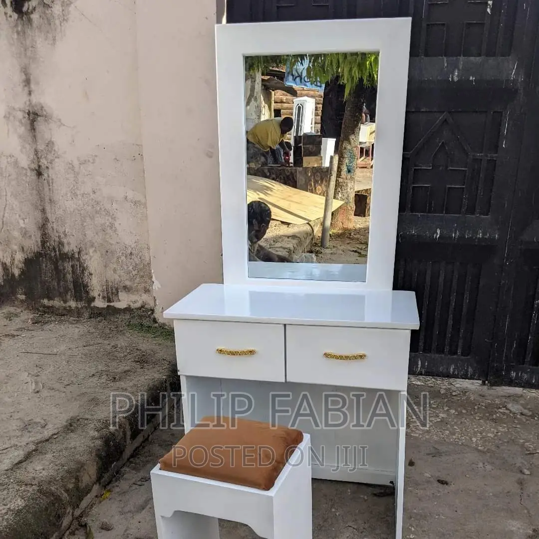 Simple Dressing Table
