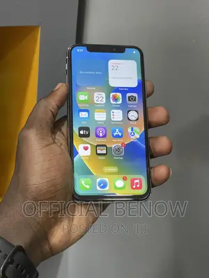 Apple iPhone X 64 GB White
