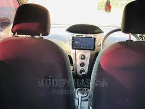 Toyota Vitz 2006 Blue
