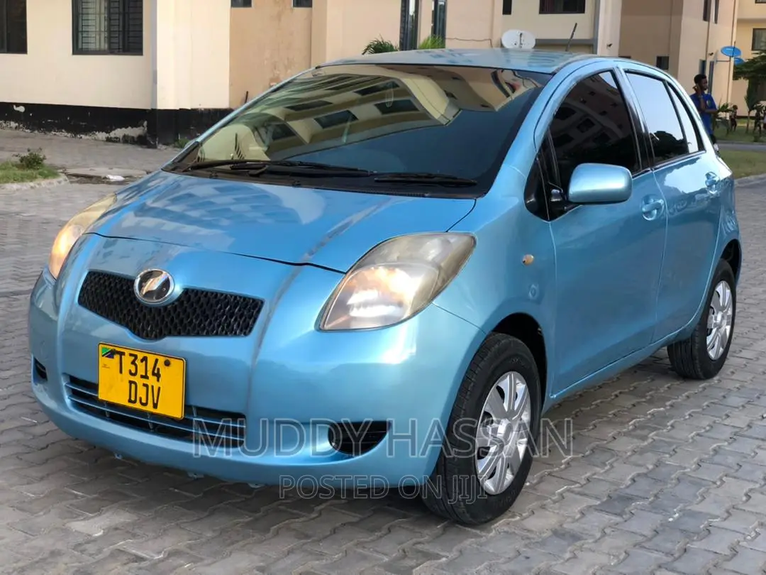 Toyota Vitz 2006 Blue