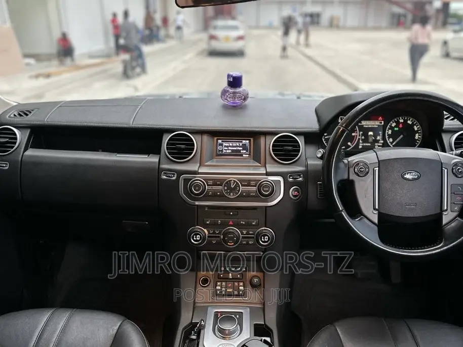 Land Rover Discovery 2014 Gray