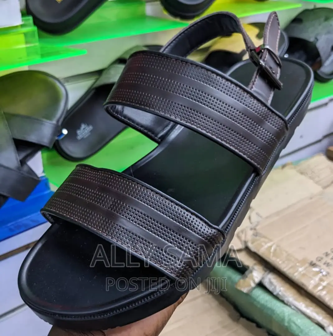 Open Shoes Lacoste Original Material Leather and Rubber
