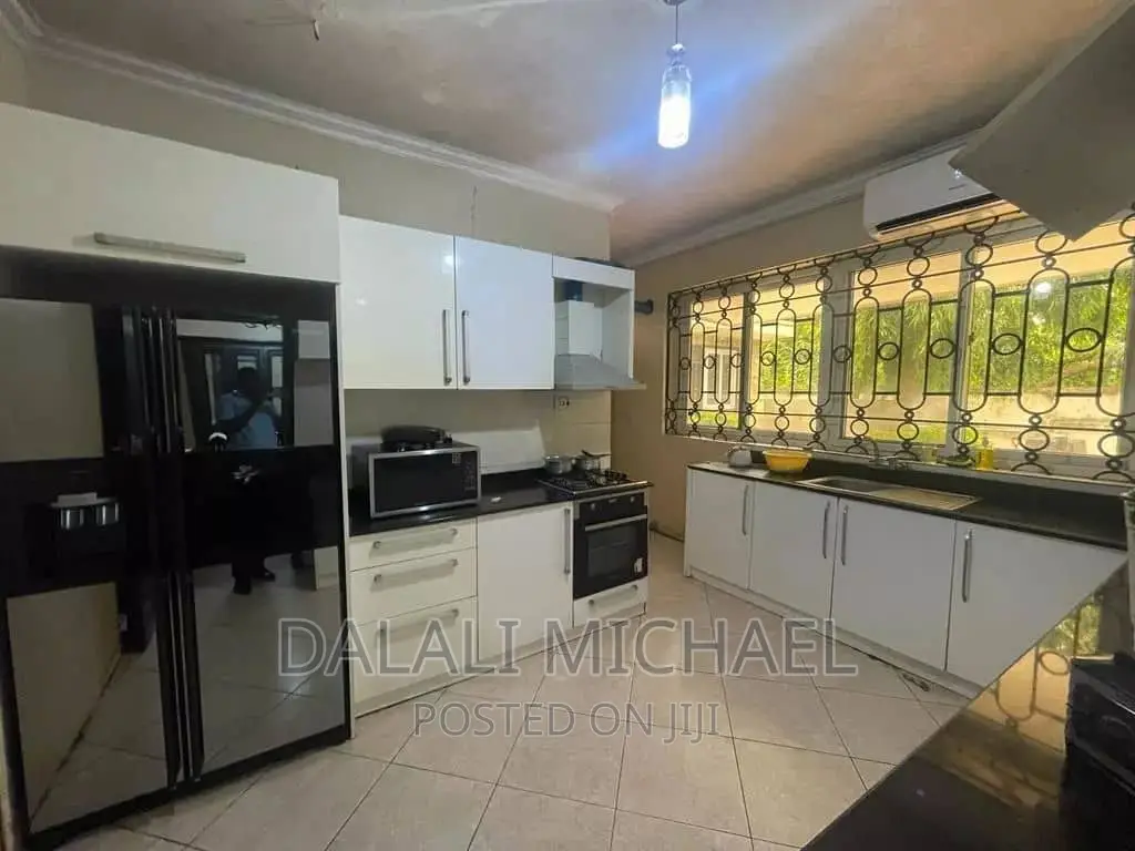 6bdrm Bungalow in Mikocheni for rent