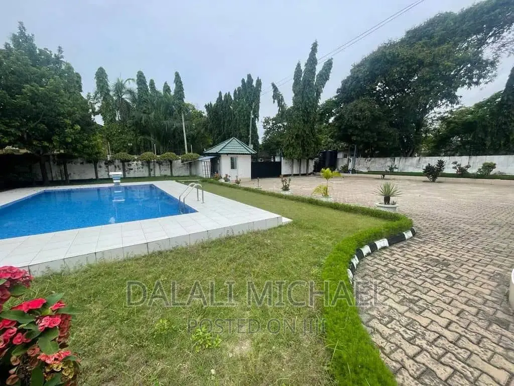 6bdrm Bungalow in Mikocheni for rent