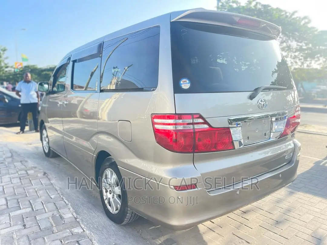 Toyota Alphard 2006 Silver