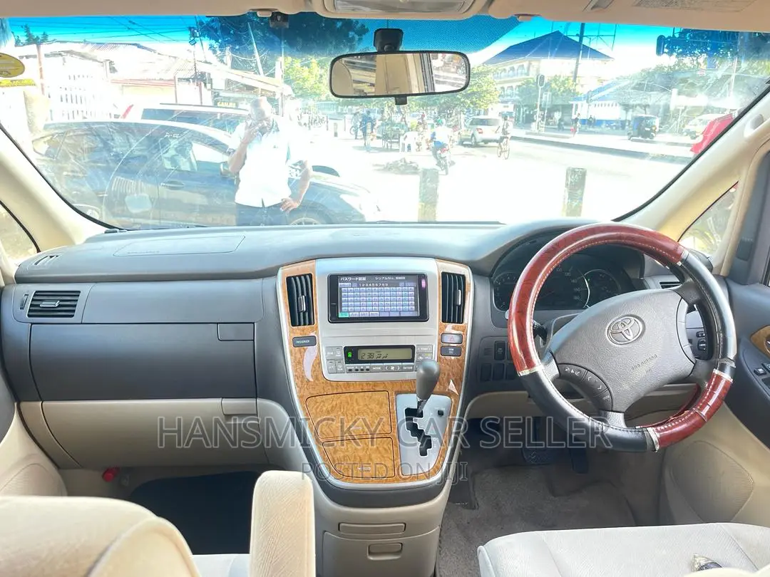Toyota Alphard 2006 Silver