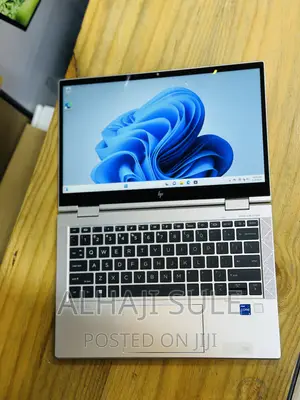 New Laptop HP EliteBook 830 G8 16GB Intel Core I5 SSD 512GB