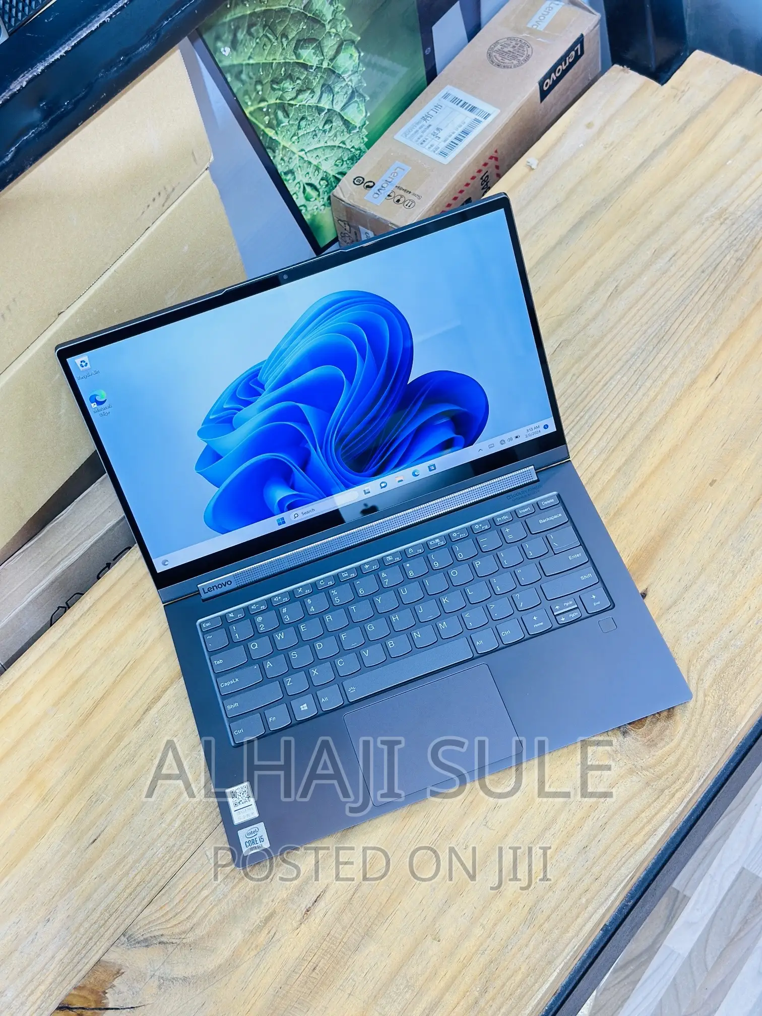 New Laptop Lenovo Yoga C930 16GB Intel Core I5 SSD 512GB