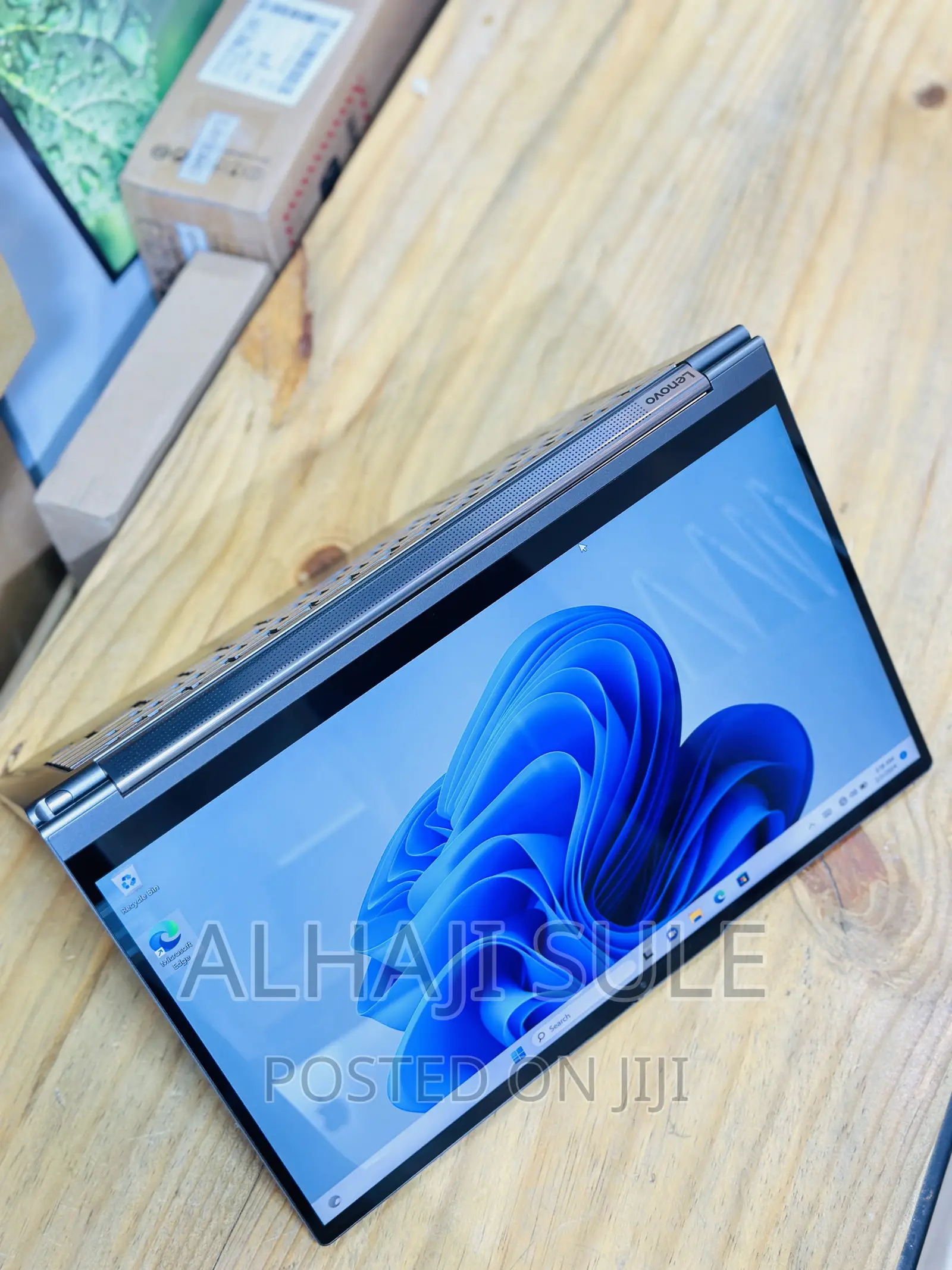 New Laptop Lenovo Yoga C930 16GB Intel Core I5 SSD 512GB