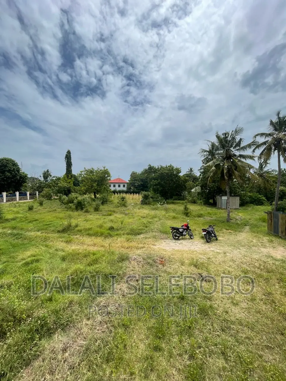 Plot at Bahar Beach