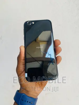 Sharp Aquos R SHV39 64 GB Black