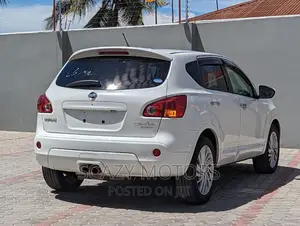 Nissan Dualis 2011 White