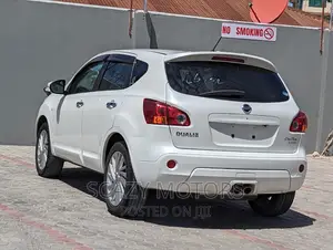 Nissan Dualis 2011 White