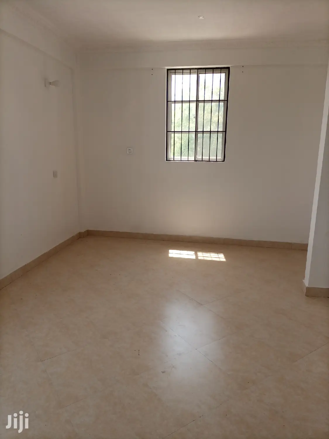 2 Bedrooms Apartment For Rent