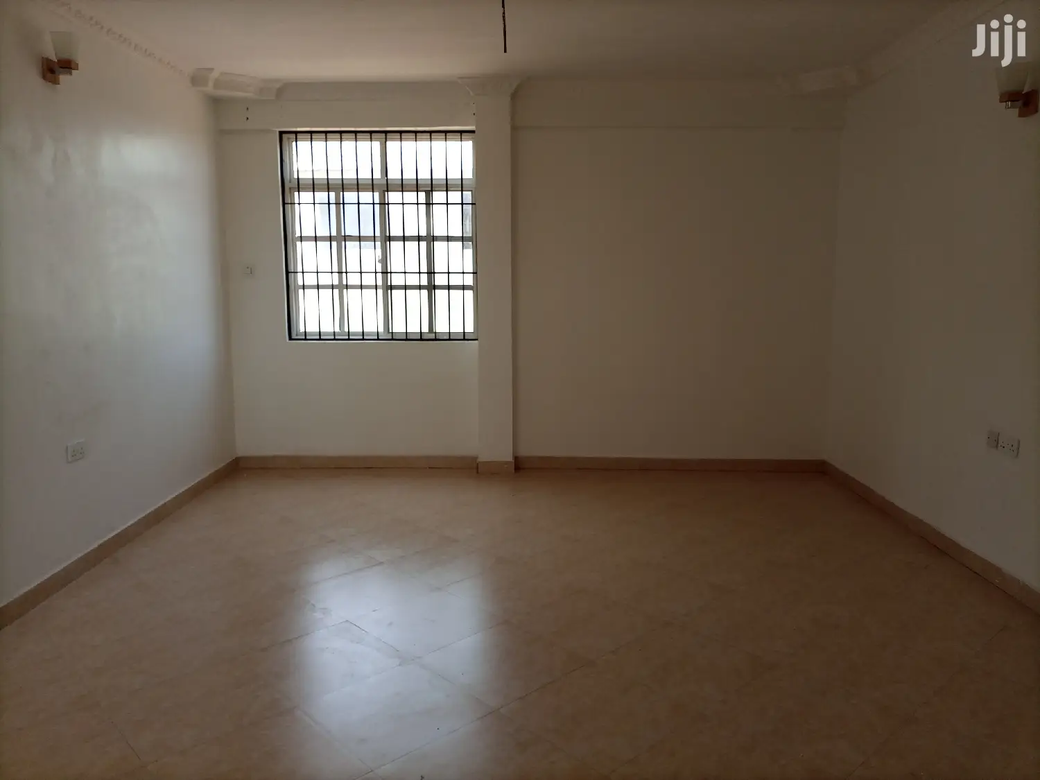 2 Bedrooms Apartment For Rent