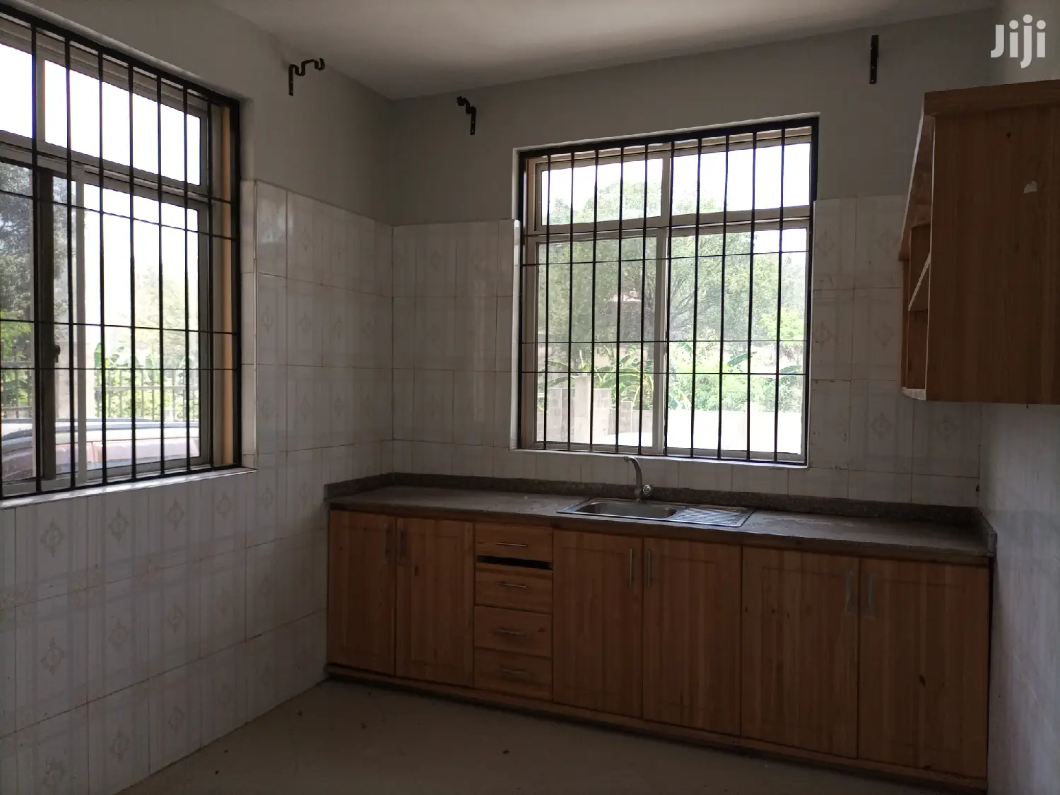 3bdrm Shared Apartment in Kinondoni for Rent