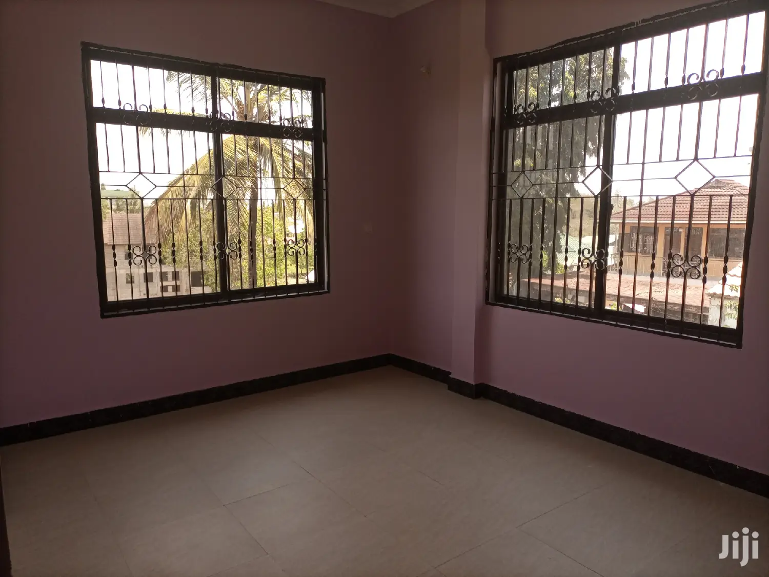 2 Bedrooms Apartment For Rent