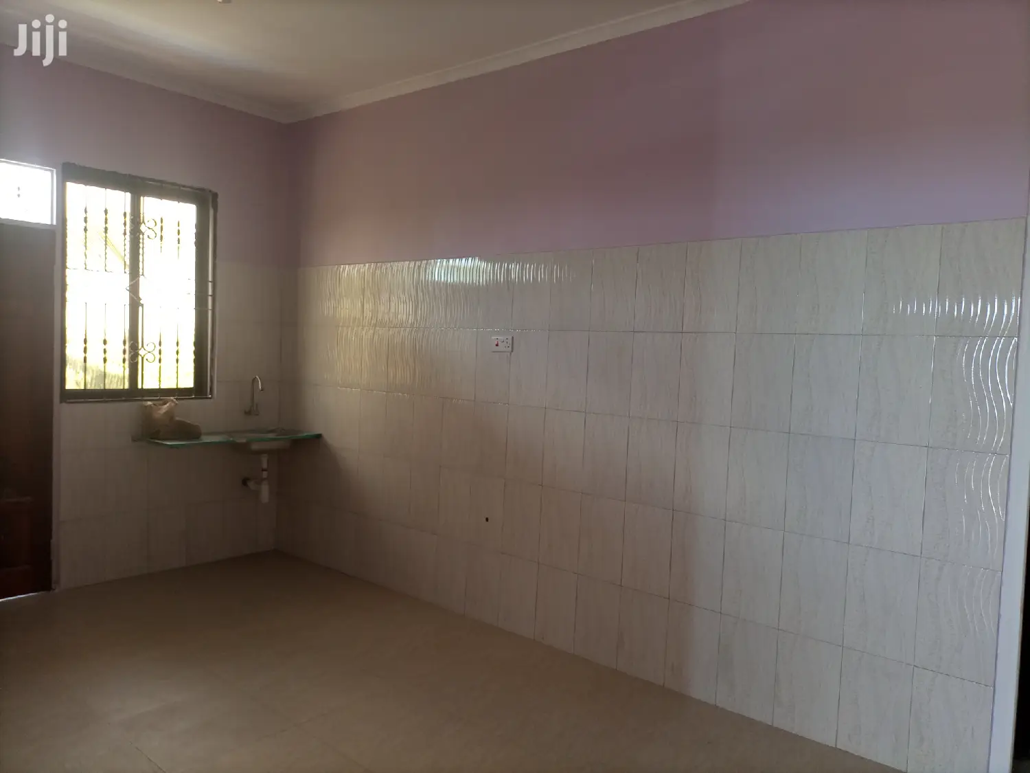 2 Bedrooms Apartment For Rent