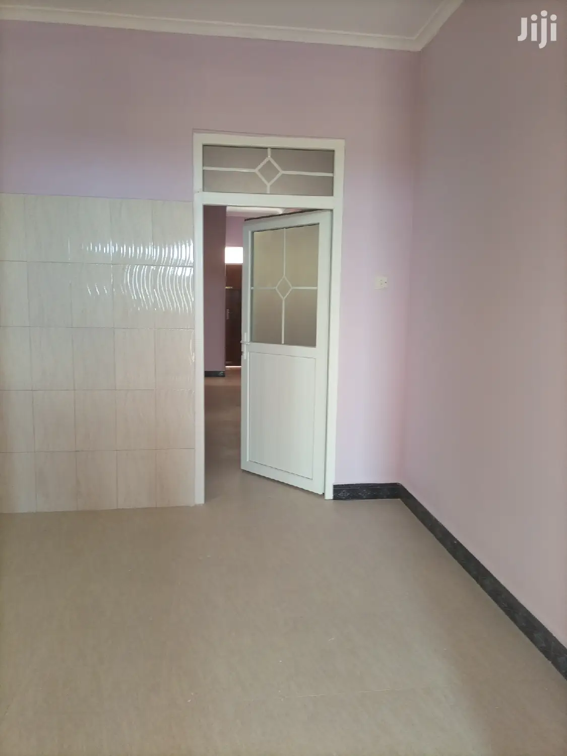 2 Bedrooms Apartment For Rent