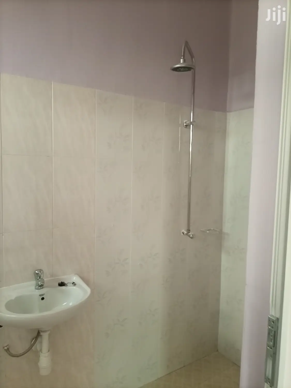 2 Bedrooms Apartment For Rent