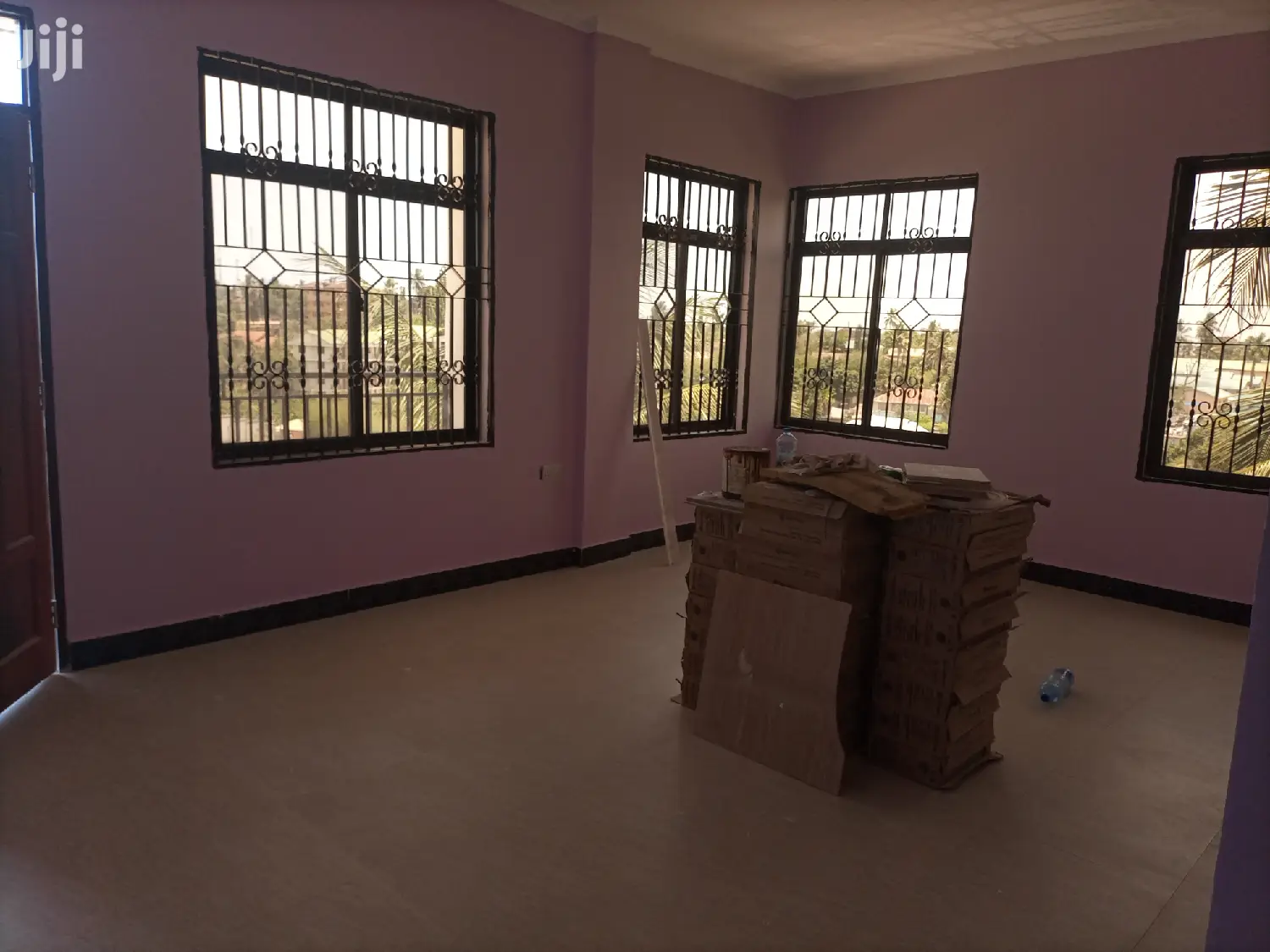 2 Bedrooms Apartment For Rent