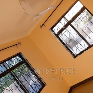 Furnished 5bdrm Apartment in Bahari Beach, Kinondoni for sale