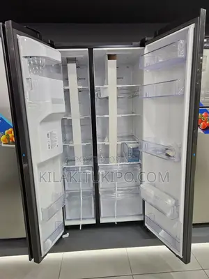 Samsung Refrigerator Model Rs64r53112a ( Mirror Black) 635L