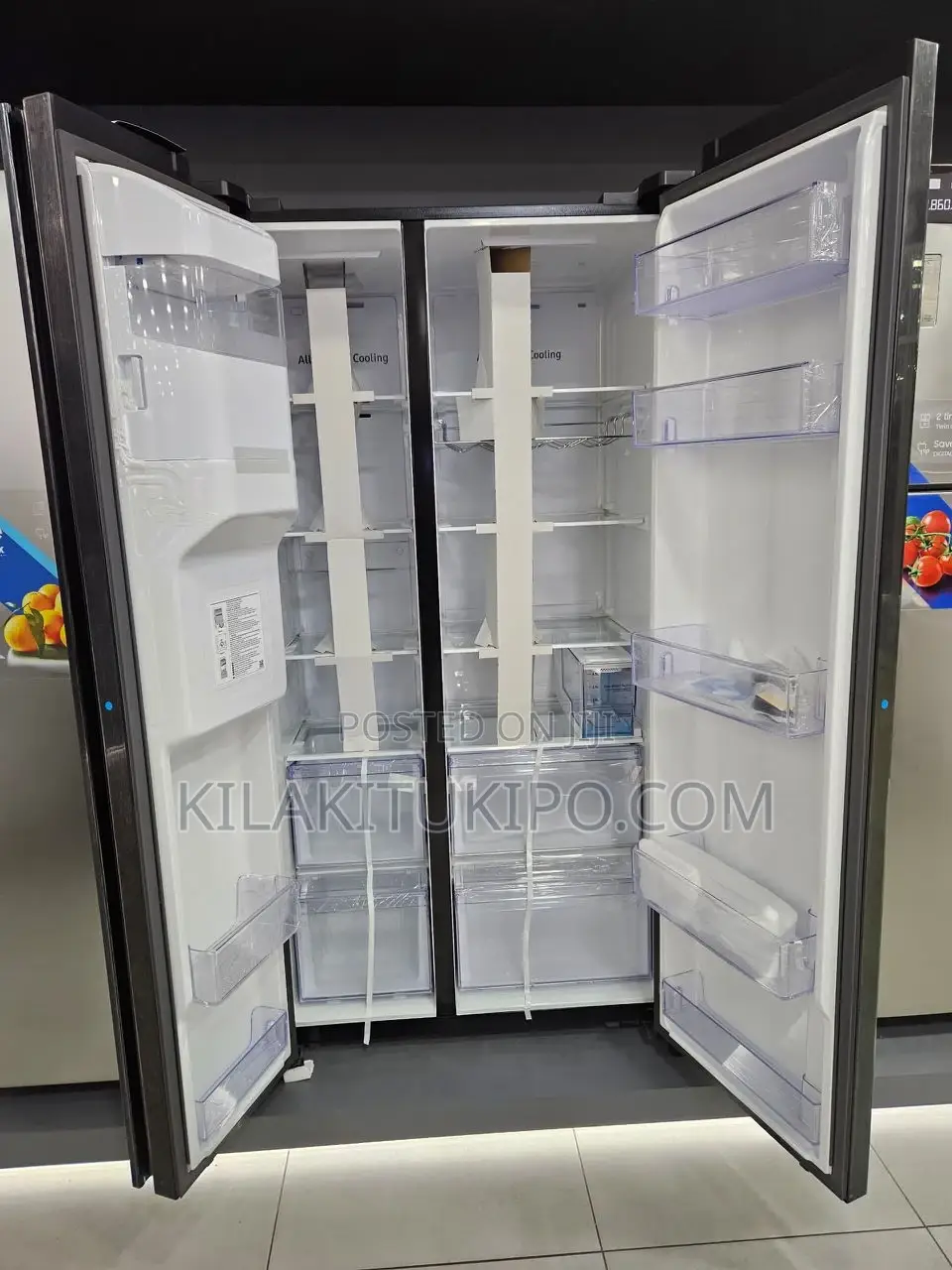 Samsung Refrigerator Model Rs64r53112a ( Mirror Black) 635L