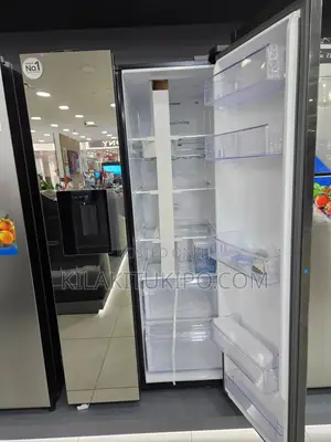Samsung Refrigerator Model Rs64r53112a ( Mirror Black) 635L