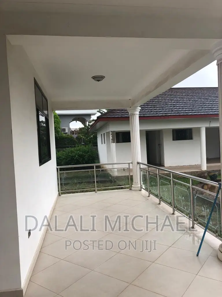5bdrm Bungalow in Bahari Beach, Kunduchi for sale