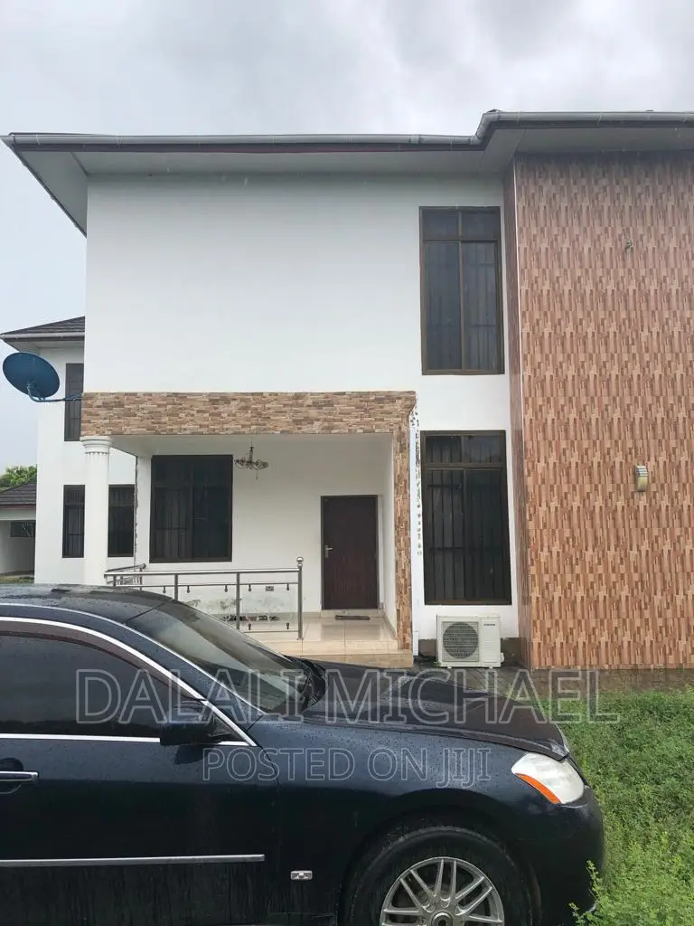 5bdrm Bungalow in Bahari Beach, Kunduchi for sale