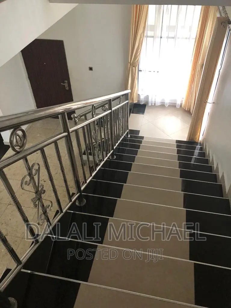 5bdrm Bungalow in Bahari Beach, Kunduchi for sale