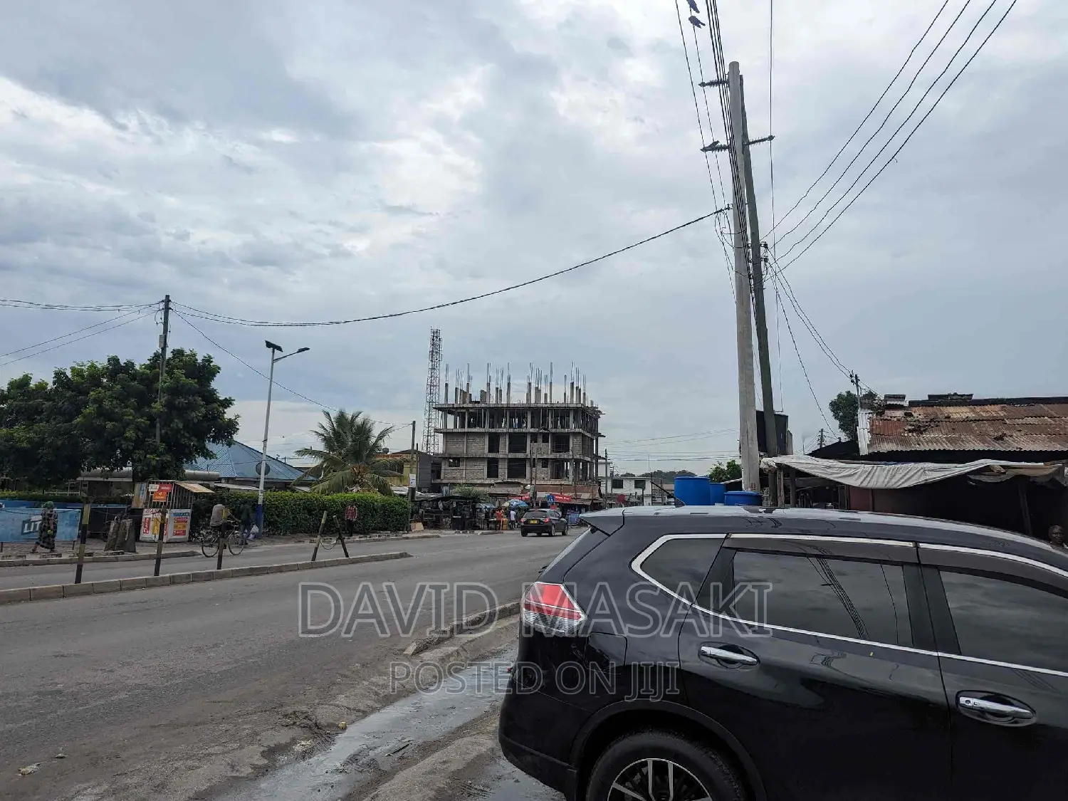 Furnished 20bdrm Bungalow in Guest House 28 Rooms, Yombo Vituka