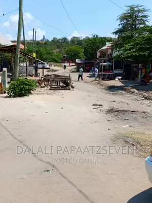 3bdrm House in Dalalipapaatzseven, Kinondoni for sale