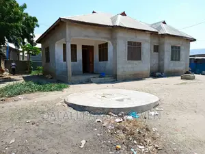 3bdrm House in Dalalipapaatzseven, Kinondoni for sale