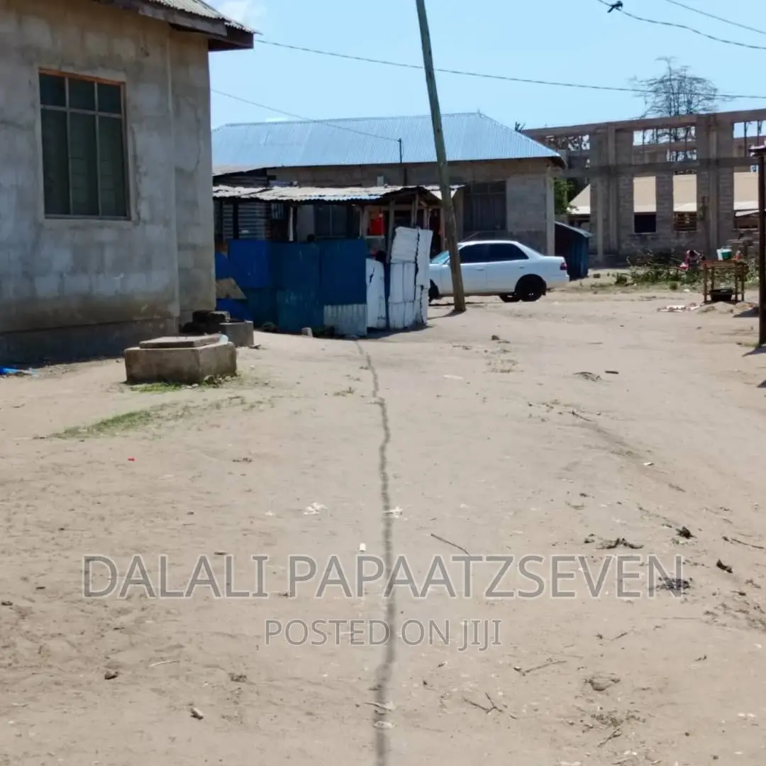3bdrm House in Dalalipapaatzseven, Kinondoni for sale