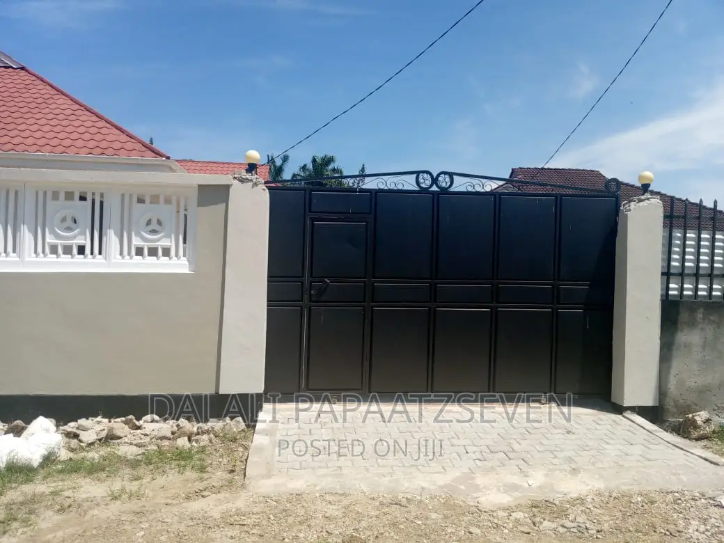 2bdrm Apartment in Dalalipapaatzseven, Kinondoni for rent