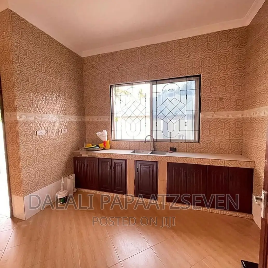 4bdrm House in Dalalipapaatzseven, Kinondoni for rent