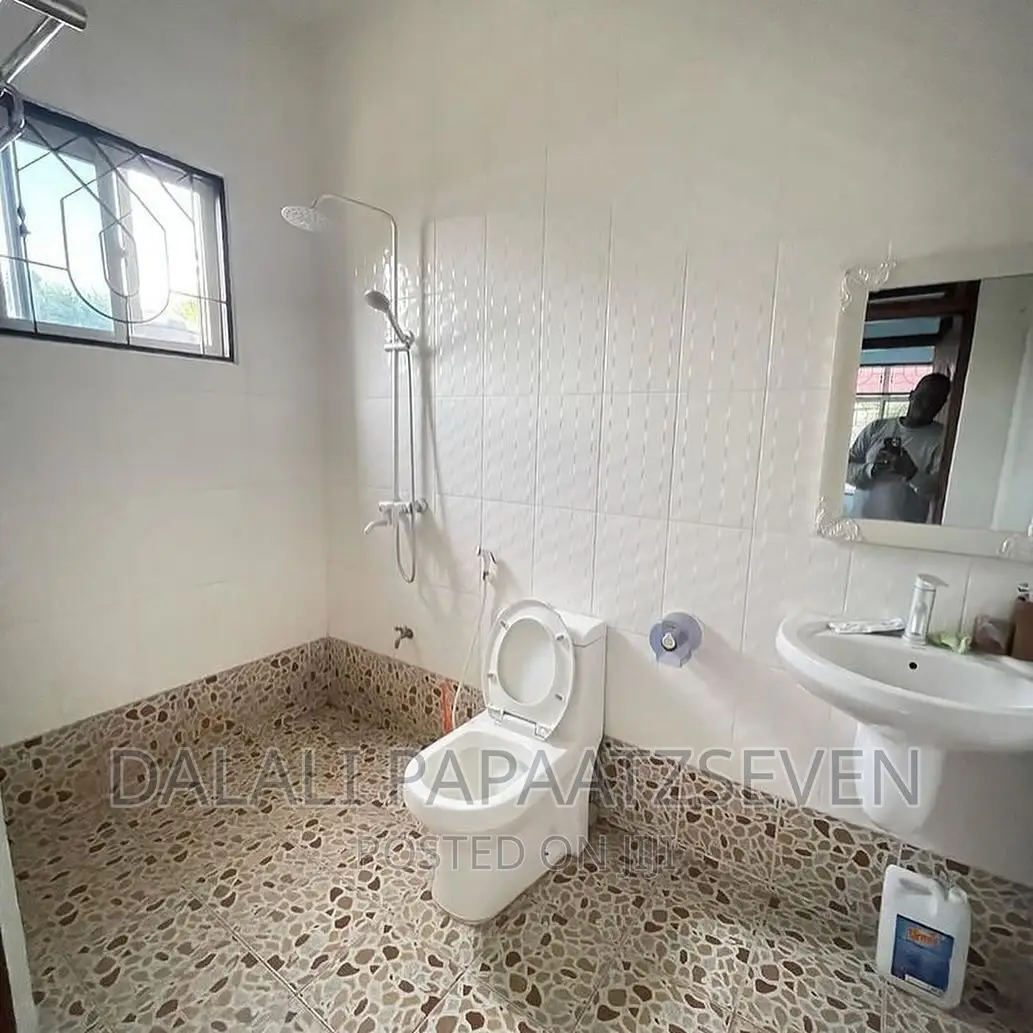 4bdrm House in Dalalipapaatzseven, Kinondoni for rent
